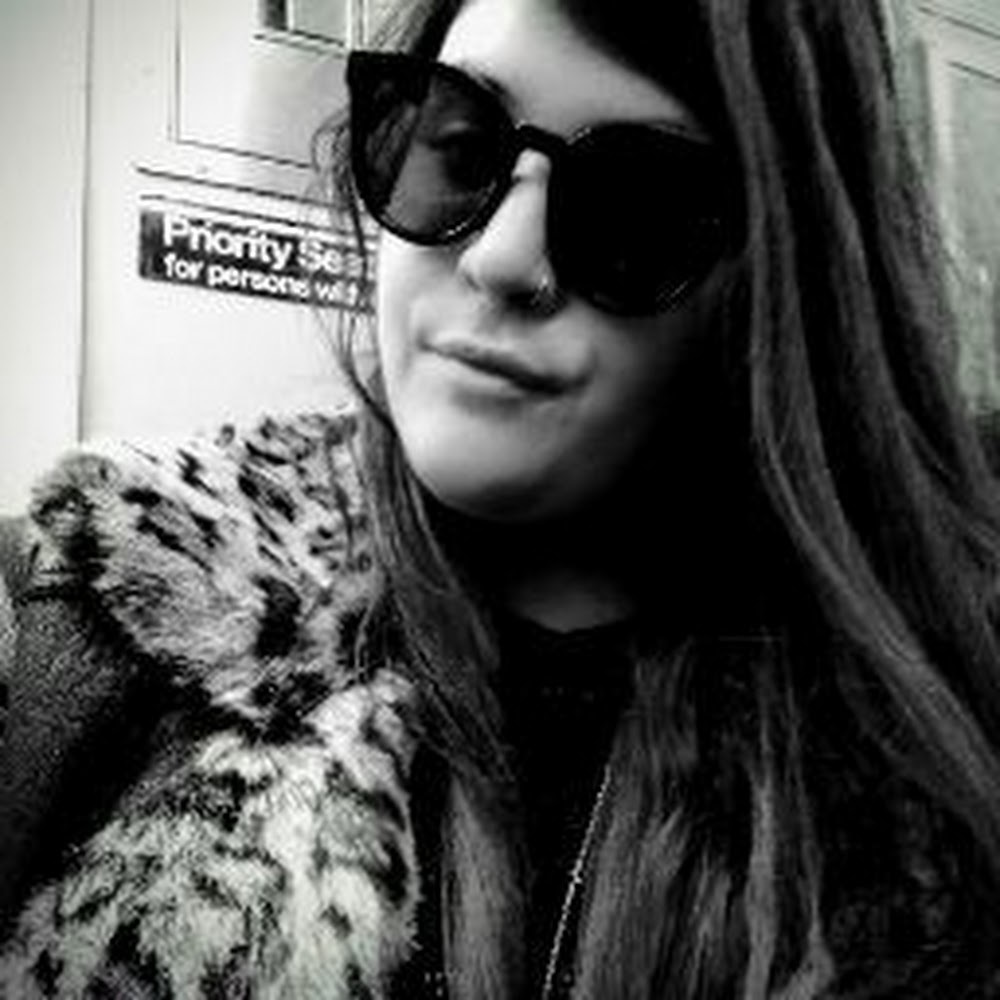 Meet your Posher, Lainie